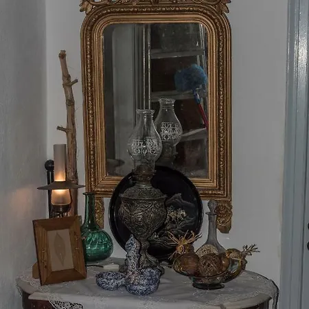 Holiday home Alexandra Exambela