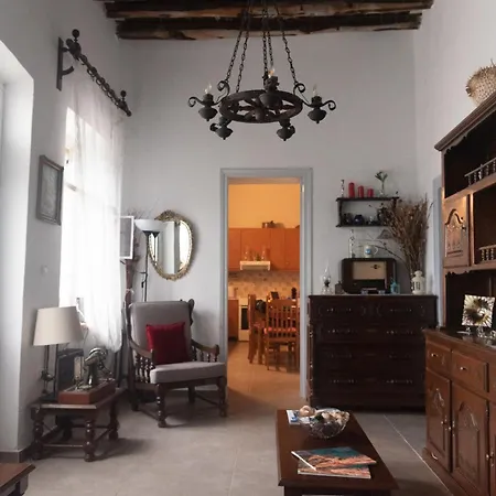 Alexandra Дом отдыха Exambela